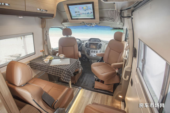 上汽大通2018款全新B型房車