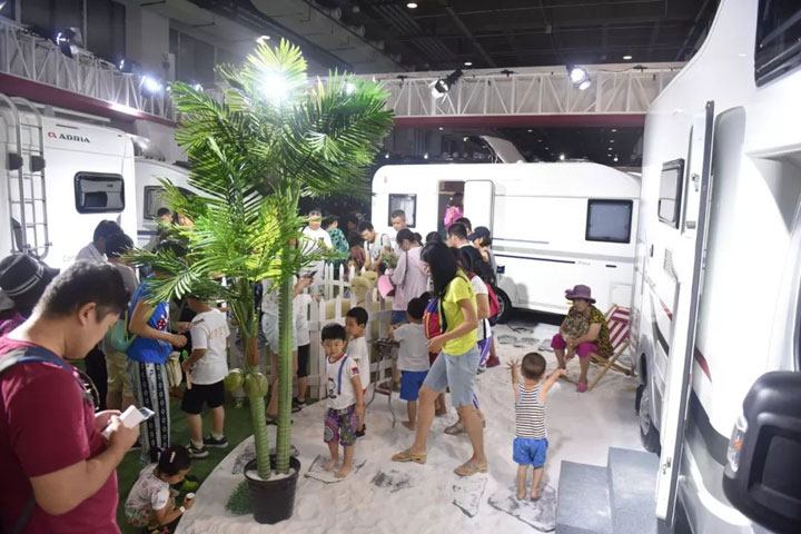 2016中國(guó)國(guó)際房車展覽會(huì)在京開(kāi)幕