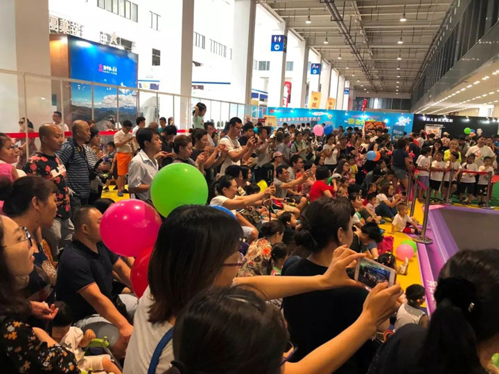 2016中國(guó)國(guó)際房車展覽會(huì)在京開(kāi)幕