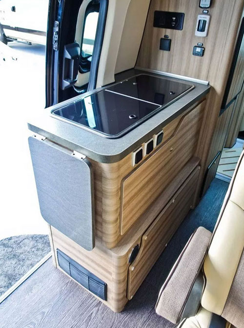 景宴睿535福特新全順自行式B型房車