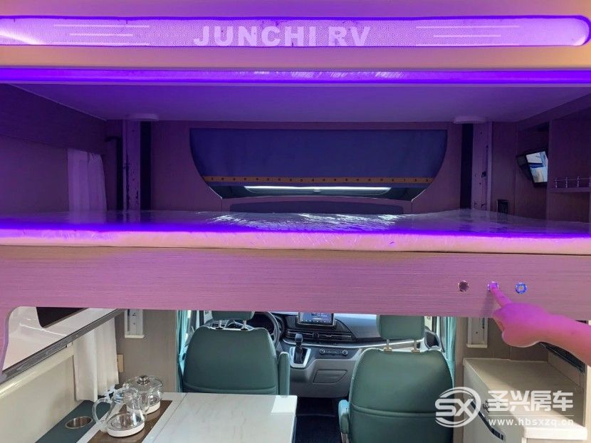 駿馳房車處女座，內外兼修，配備航空座椅與茶吧！get?code=NWEwZjRhZGM4ODE5YTZkNGRiMGYyYWQ4NjRlMzIyY2YsMTY2NTY0NTg4ODMxMg==