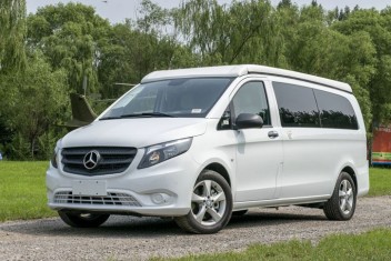 奔馳新威霆商務房車