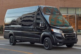 道奇公羊攀巖者B型房車