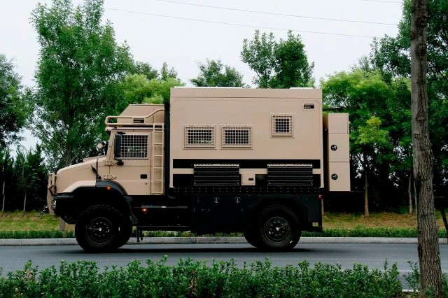 084759h89838mmh88793h8