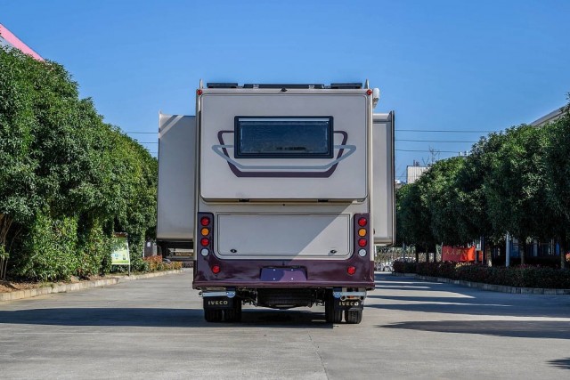 6552eab07f4db_副本